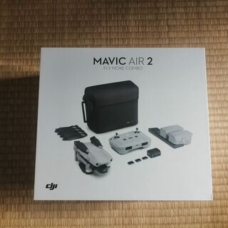 MAVIC AIR2 FLY MORE COMBOです。