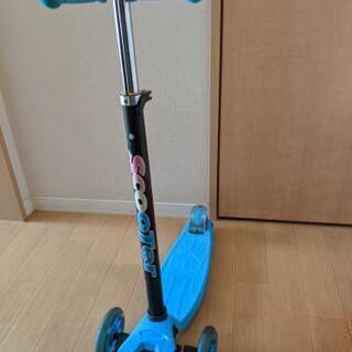 幼児用 夜に光るキックスクーター キックボード キックスケーター