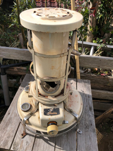 アラジン石油ストーブ