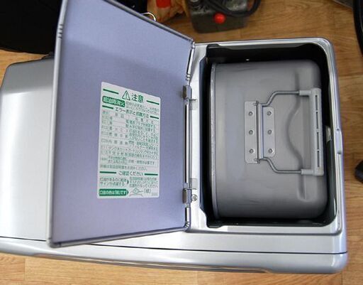 ダイニチ ブルーヒーター 2017年製 タンク容量9.0L FW-66L シルバー系 石油ファンヒーター ストーブ 暖房器具 Dainichi☆ PayPay(ペイペイ)決済可能 ☆ 札幌市 清田区 平岡