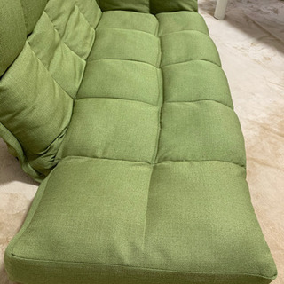 カウチソファー売ります。の画像