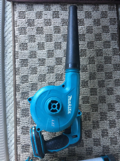 マキタ　バッテリー式　ブロアー　LEDライト