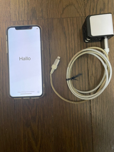 SIMフリーiPhoneXs64GBシルバー