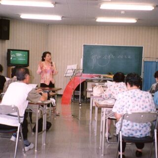 演歌カラオケ教室 水曜午後クラス｜久留米毎日文化教室の画像