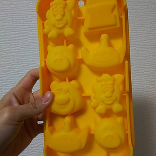 トイストーリーのかわいい氷が作れるシリコン製氷皿！