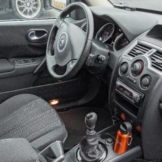 6MTディーゼル車☆ルノーメガーヌワゴンの画像
