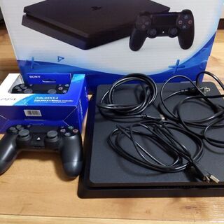 美品！PS4本体➕コントローラー2つ、ソフト1本