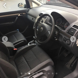 フォルクスワーゲン ゴルフトゥーラン TSI トレンドラインの画像