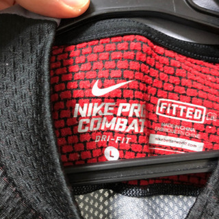 NIKE アンダーウエア　上下