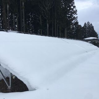 太陽光発電所の除雪作業他