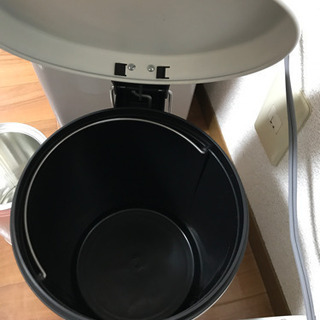 ミッキー　ダストボックスの画像