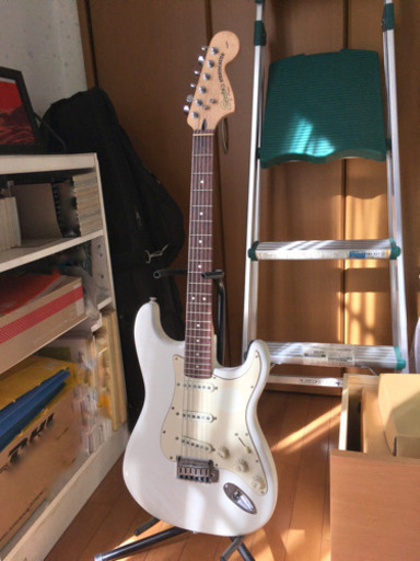 エレキギター ストラトキャスター