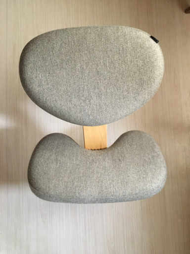 リボ　バランスチェア