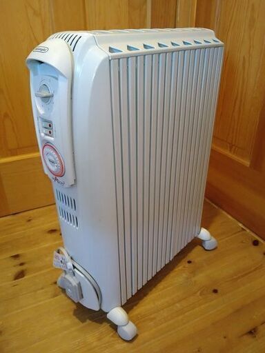デロンギ DeLonghi オイルヒーター D091549EFS 布カバー付き