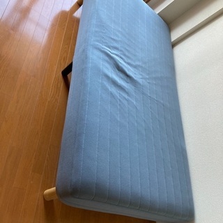 ニトリ　シングルベッド　2年使用　もらってください！
