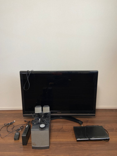 テレビ、スピーカー、Brayプレイヤー