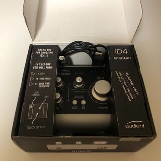 AUDIENT ID4 ソフトウェアバンドル付きUSBオーディオインターフェースの画像