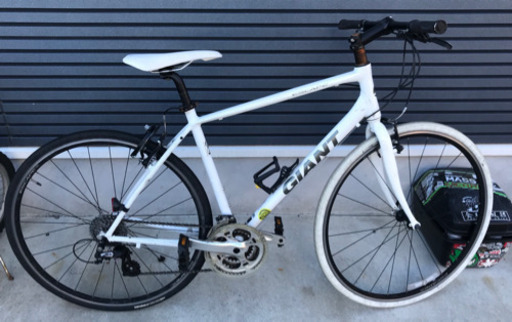 ★整備済！中古★ジャイアントクロスバイク白