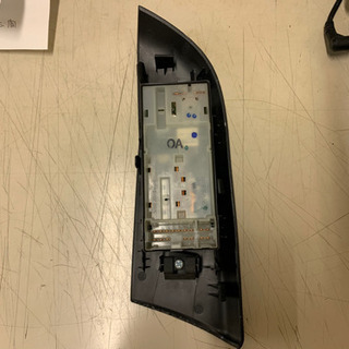 NV350 運転席パワーウインドウスイッチの画像