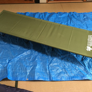 コット(アウトドアベッド)とインフレータブルマット