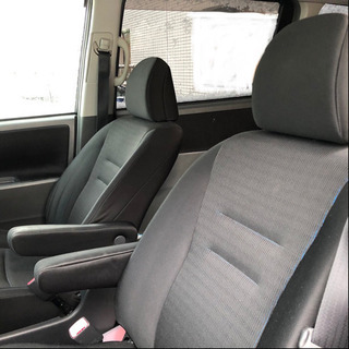 (お話中)車検1年以上残！ヴォクシー　8人乗り　3列シート　掲載2月末まで予定の画像