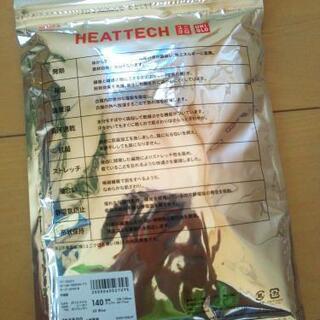 新品ヒートテックＵネックＴシャツ半袖140☆ユニクロUNIQLO


の画像