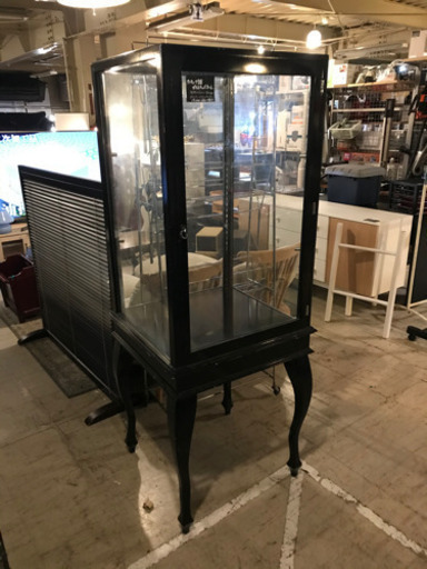 JF01550 アンティーク調ガラスキャビネット ディスプレイ