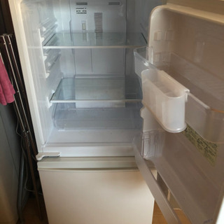 SHARP 冷蔵庫の画像