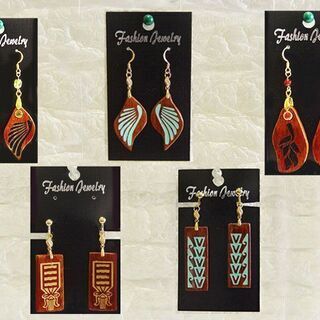 No-1,No-2,No-3 ハワイアンウッドピアス5個セットの画像