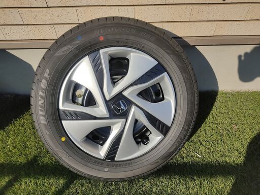 新車ホンダフリード正規タイヤ&ホイール（185/65/R15 88S)