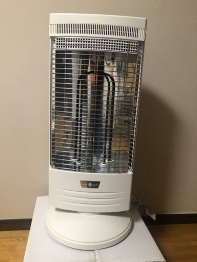 お取引者決定♬ トヨトミ　TOYOTOMI 速暖遠赤外線電気ヒーター　EWH-CSS100E 白