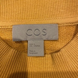 COS メンズトレーナー