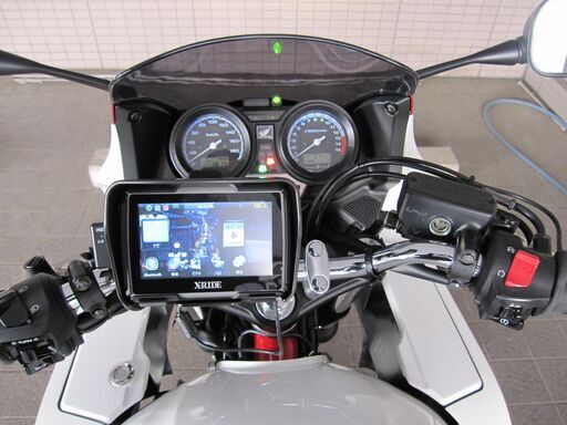 【車検残１年１０カ月★】ホンダ　CB400SB　2011年限定カラー　距離極少☆装備付属多☆車庫保管☆転倒無