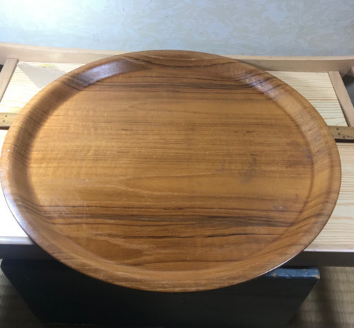 値下げ！木製、丸盆 1枚 サイズ 35センチ、高さ1.5センチ、
