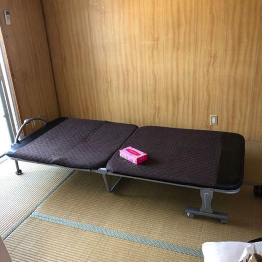 折り畳みベッド