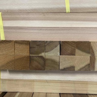すぎ　杉　角材　15本　1000円　約53角　長さ700ミリ前後　DIY　の画像
