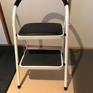 脚立　折り畳み式踏み台
