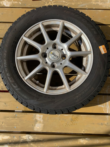 スタッドレスタイヤ　ホイール　ピレリ