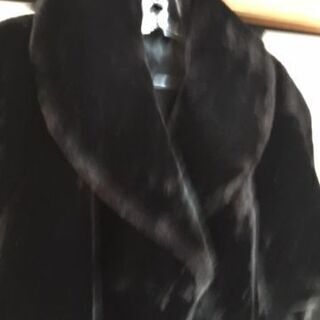 フランス製フェイクファーコ－ト譲ります。の画像