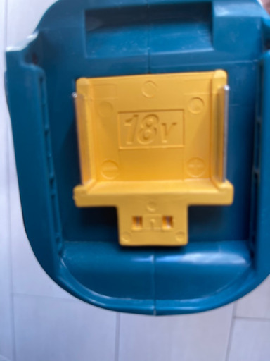 マキタ makita ML185 14.4v 18v 240W ライト 投光器