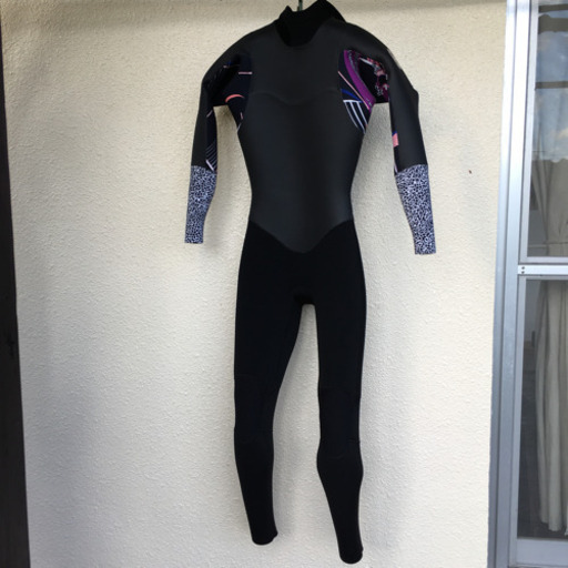 ロキシー　ウェットスーツ　新品　セミドライ　サーフボード