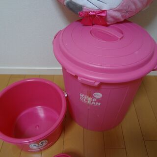 バケツ、ポリバケツその他まとめてピンク系の画像