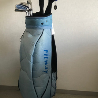 取引中　レディースハーフセット　キャディーバック付
