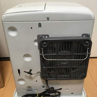 石油ファンヒーター　起動操作済み　の画像