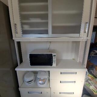 食器棚(ニトリ)