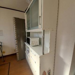 食器棚(ニトリ)の画像