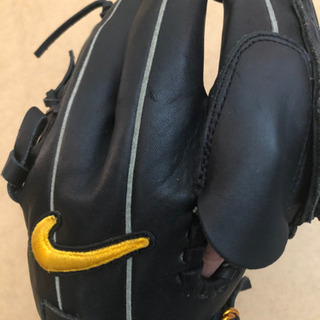 ダルビッシュモデル グローブの画像