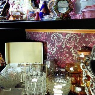 新古品の食器入荷しました♪