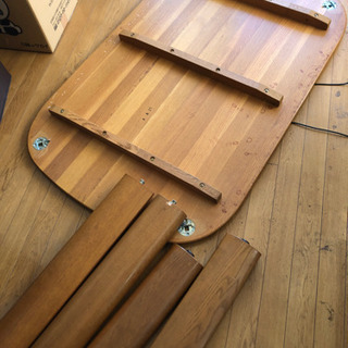 テーブル　差し上げます