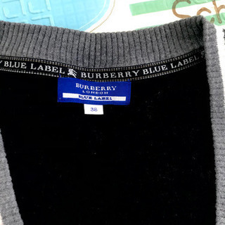 BURBERRY カーディガンの画像
